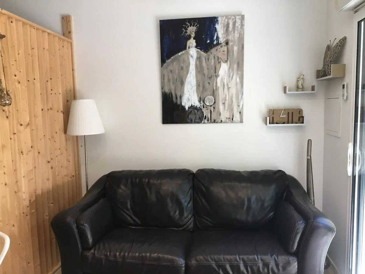Nyaraló Studio Cosy Avec Piscine Privative Semi-Enterree Saint-Sernin
